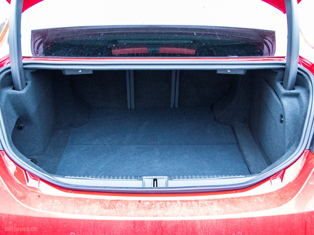 Anmeldelse Forza Italia Alfa Romeo Giulia Veloce Ti